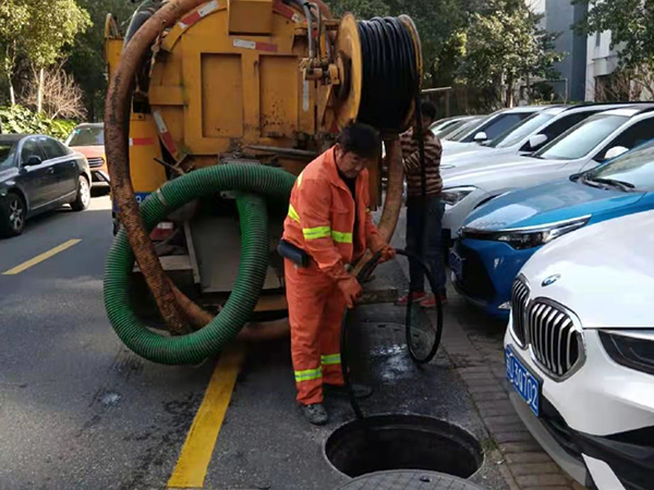 石碣排污管道清淤